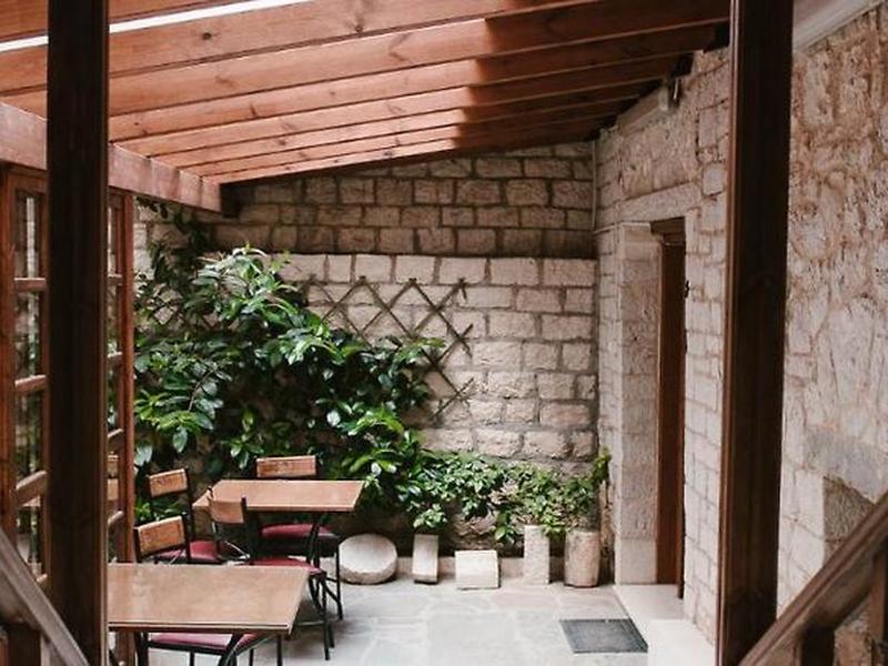 D3EDF79AA14906485B3FCED3D6872388