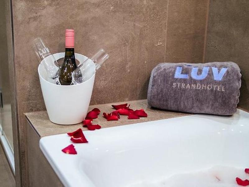 B0B34EA50D503A2468779310B37D890D