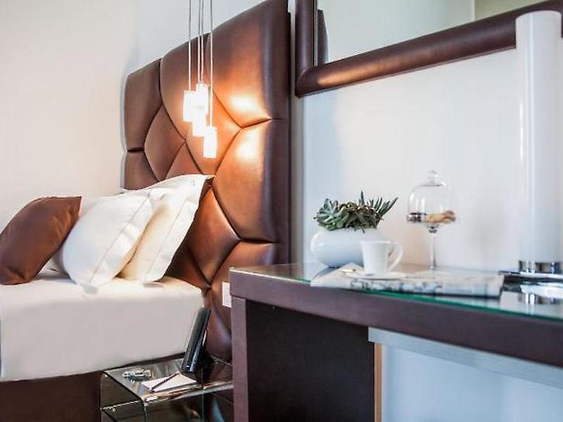 F03FE7164E448424937955F7D1E96715