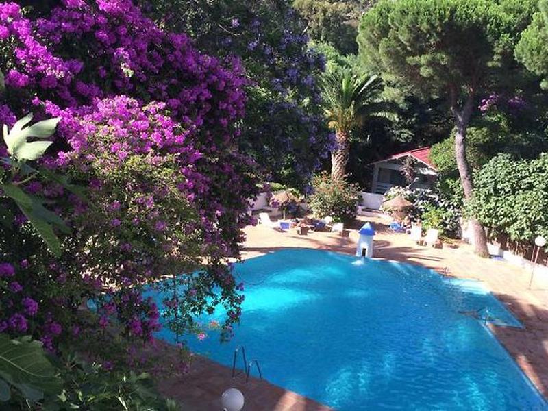 2C78B24B3C1141E3C6C6D6956A942050