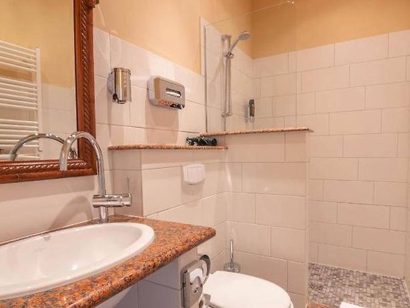 3B965F3A6B9D89B386AE24576F5A0C92