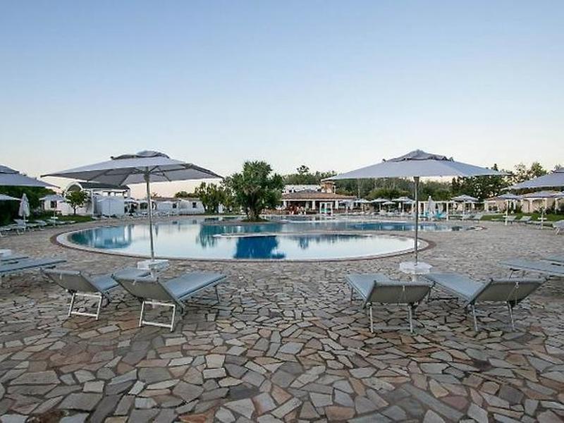 CC0A5AD6C4BBDE8ED6757BB0BFFB7D96