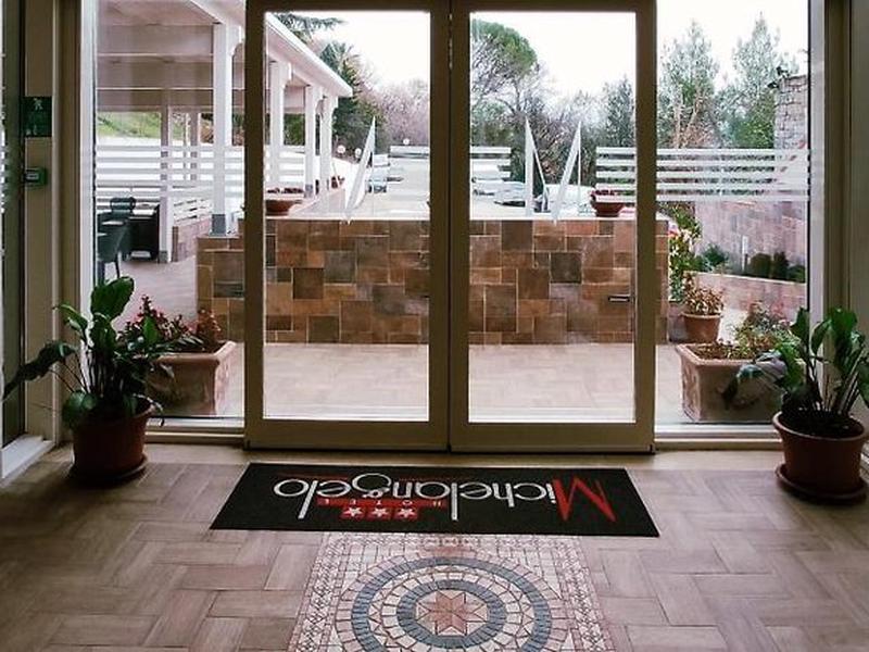 0EF5A28FE840445693E804A706ABD040