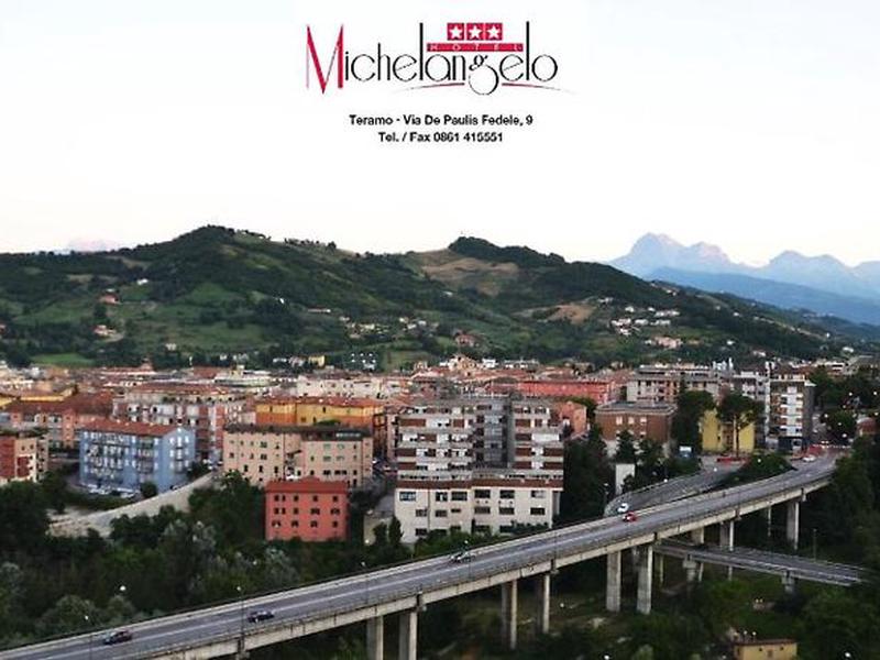 CFE7FD3B7E611DD31F51612C8FC6E031