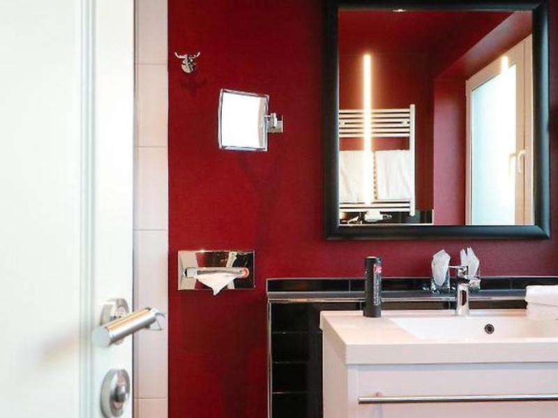 B314C41FC339F0977694DB12BF8B4AED