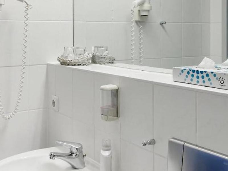 8B4D169D94BBA8DCDD08E19696AC4A6C