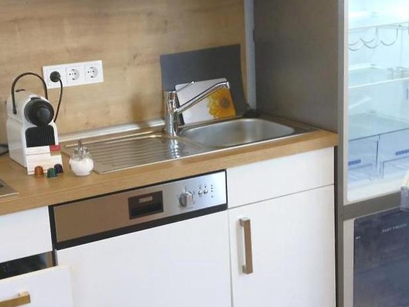 28B65D4A297BC4BFD3D6CC9CC23A20C1