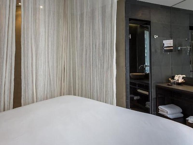 F7ED69609589BC84CEE3674CE6EE319D