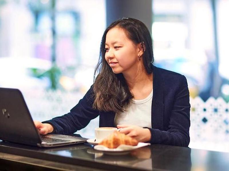 56CEA0F038F0C747D7220460B5AA909D