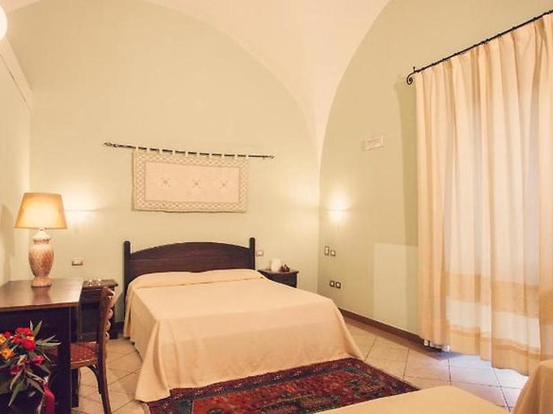 52F0DA32D4AEEEE7A89538349F03FC39