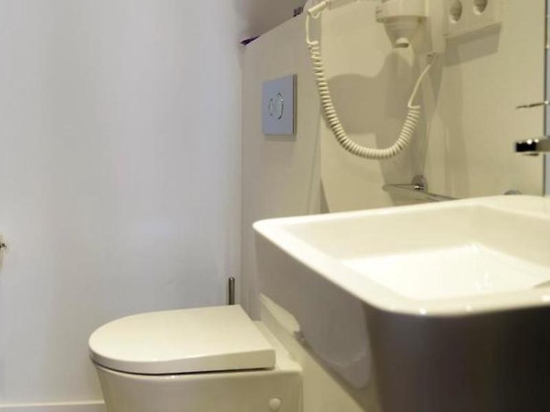 EAD08B1515041EA9BDA6BA51FC5863AB