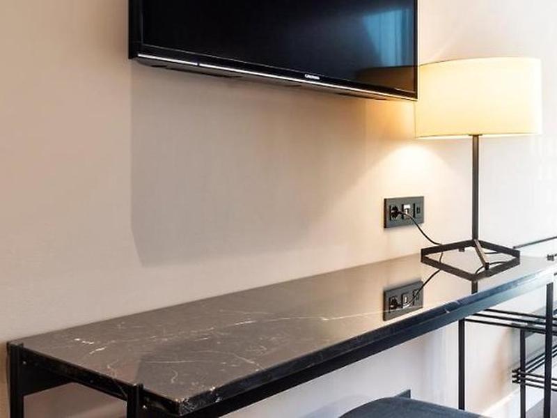 99D387CE733DB617CD79F77186353E63