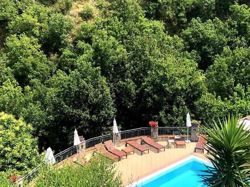 2D8D9DE3E9E7C2A5ED43CF2355146CC5