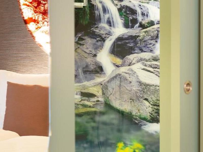 1E0EF7967218A7AAEDABBC49E849A2B5