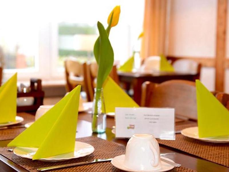 33D6EA29211A52E9D629A42D4E6187B1