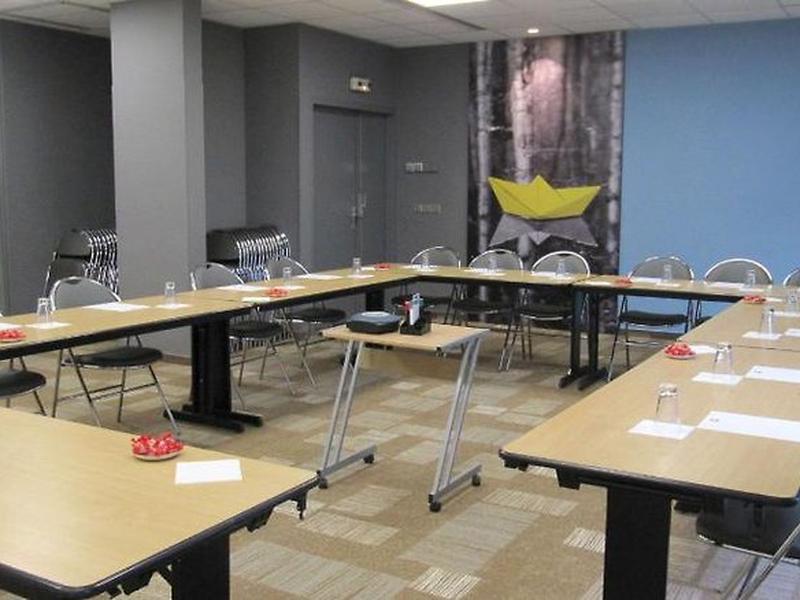 29C126F035FAE17161C46126ACA92E1B