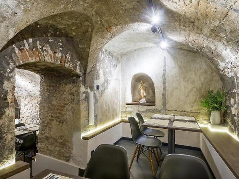 F61C44173405AFBD8D0886F5E5C31294