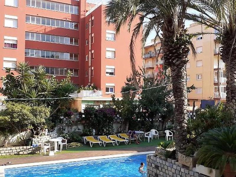 CC1612C0107B16D70841A53ED61A3A7E