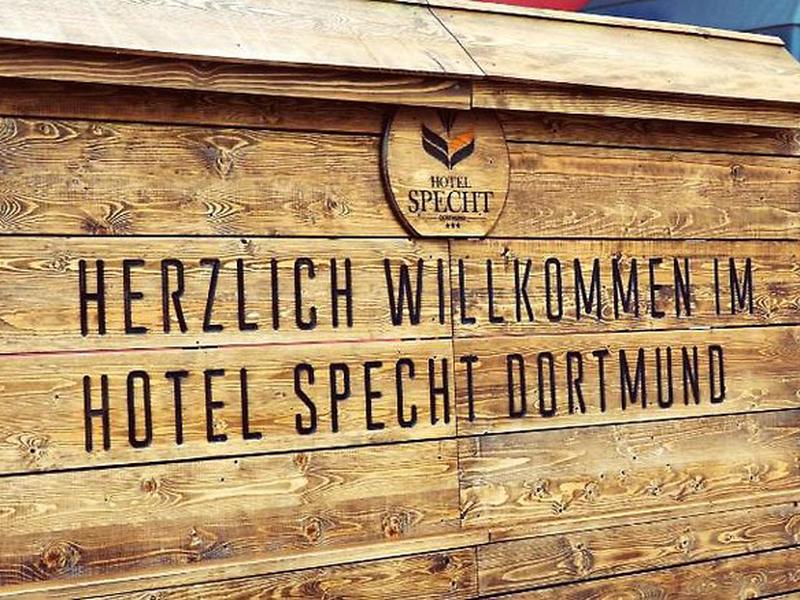 444F36EDCA27234D9415BAD3C934BD8C