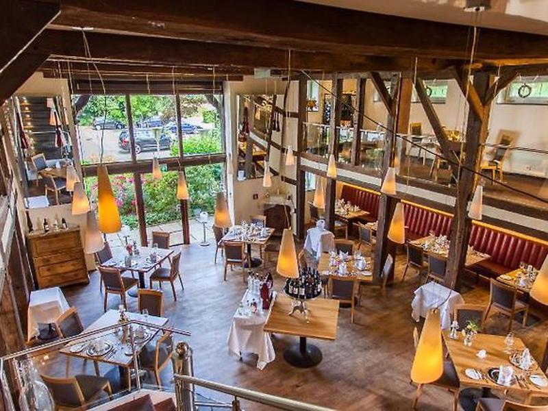 90652DB96B2946E709DD6CEB9EC76BD4