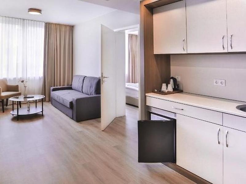 C96B4AA803000330B62F58DD7CCE7D6D