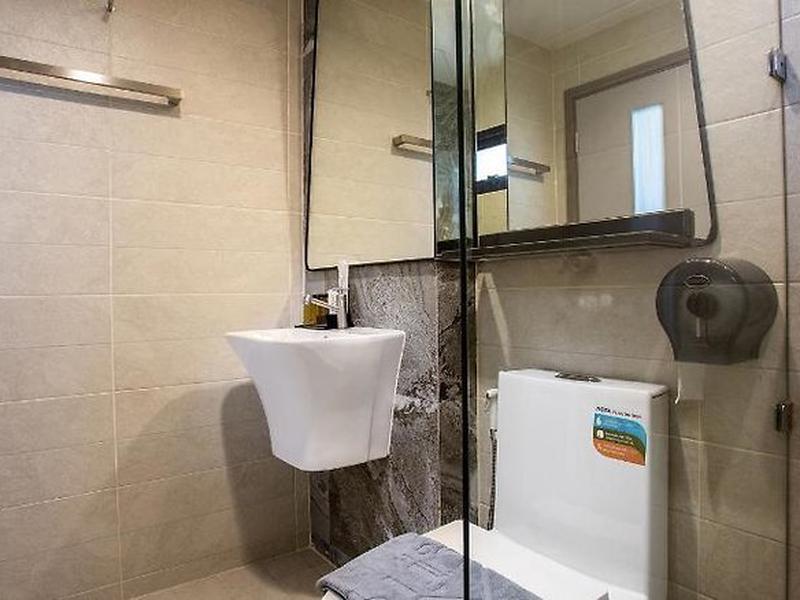 21A0951CCD02CBFF7E57F0C0A18DC88D