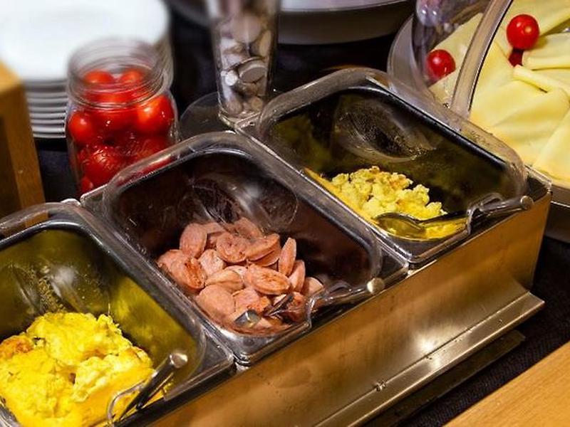 A51DC1B661AF963C2C2AA37E1678E410