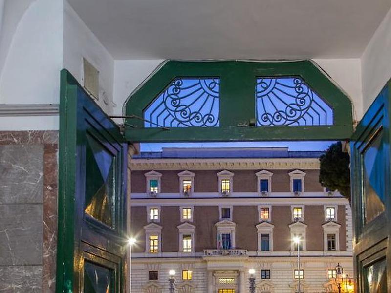 B7E31BDFF8EA758665EEE65F76613FE1