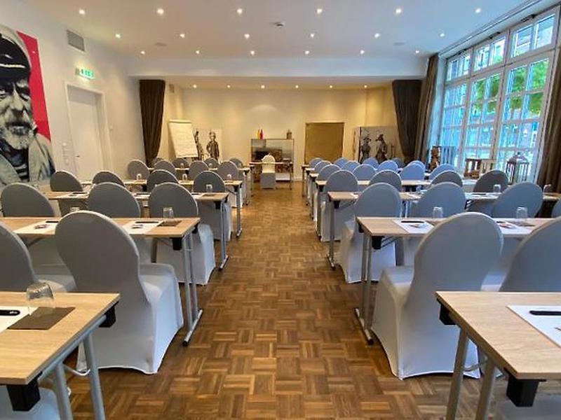 3002F5DFBF907BCFEBB377D077635F31