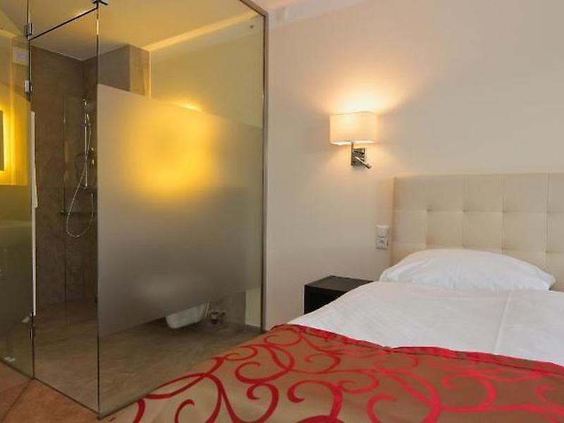 4E1A2DDD3270327F43900933AD7857C4