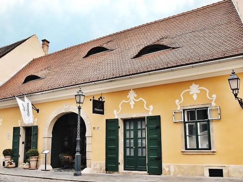 F42537A5C975FA514B2F7DBFBC3D48C7