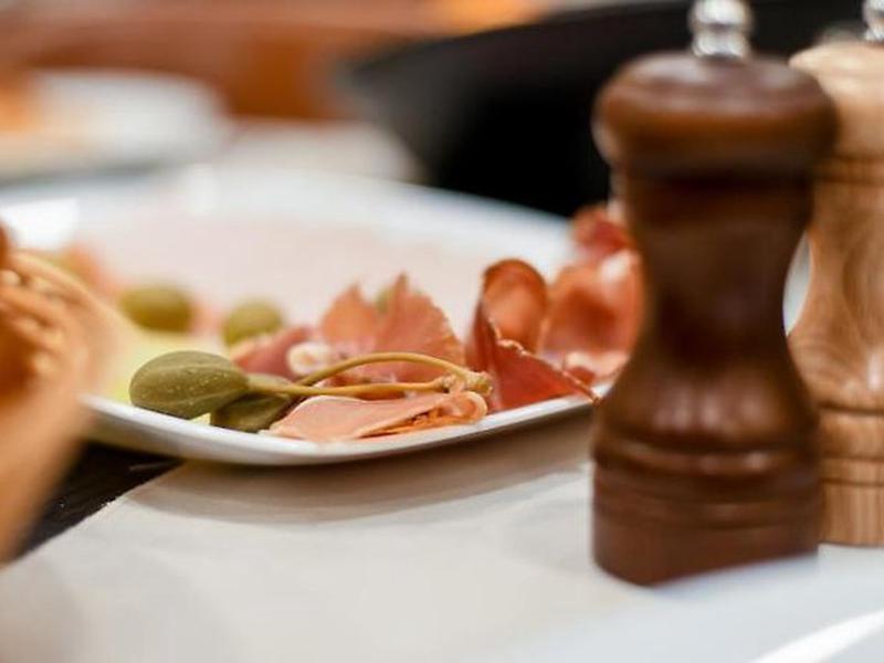 E503F43BCEF7578DA46E46E58670A016