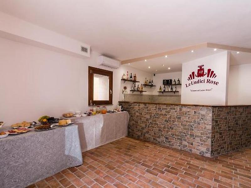 EE15F25833A6A5A7157D894F34582F3B