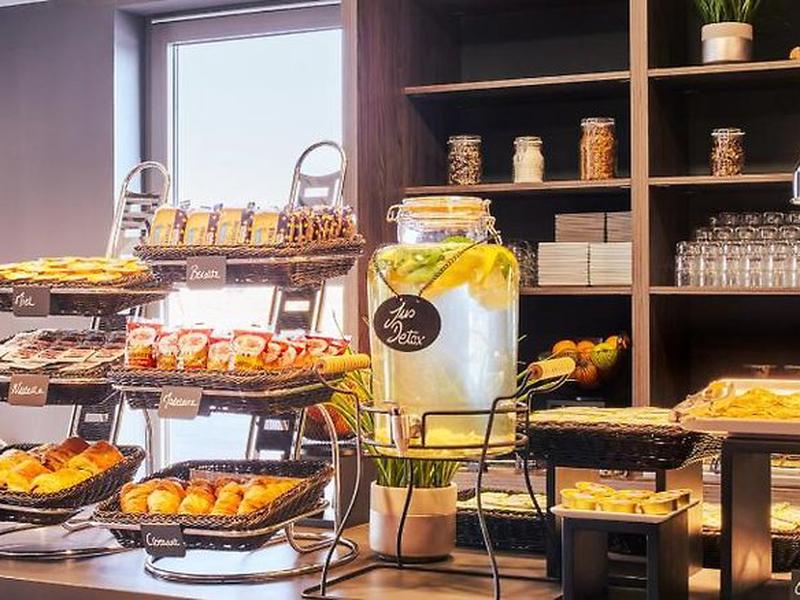 AD04740B811FE75C0D7EB9555354BD3C