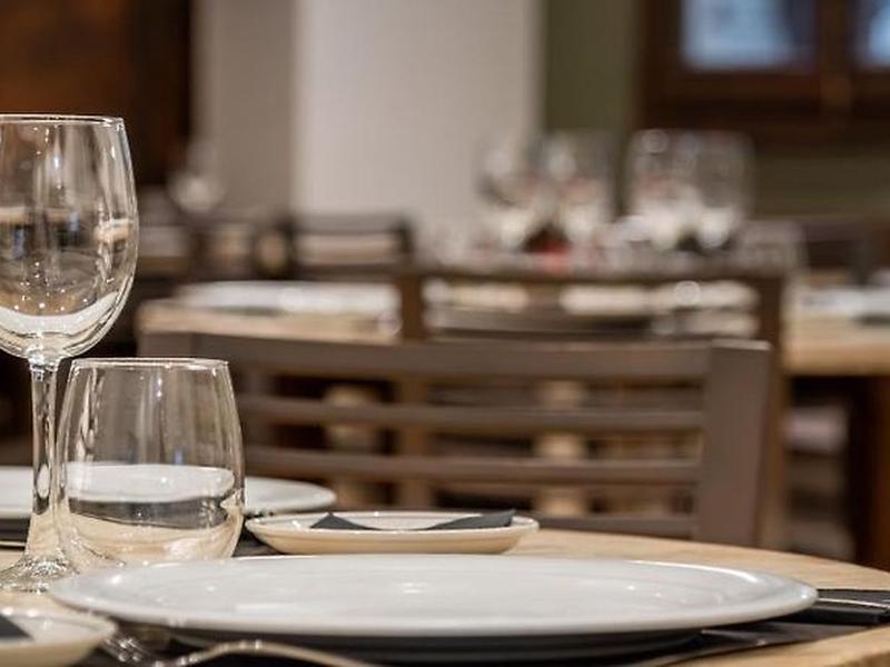 39F7E634ADFA5E52233A562E3AA3638E