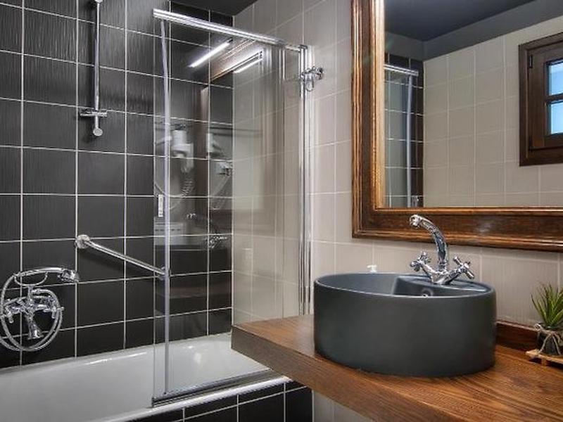 C1393188140A6DF9B30328EDC9F8BC3F