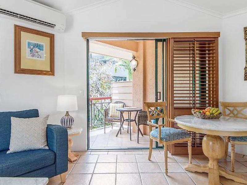 C733DD77C36939B8AE8C2700803E03F6