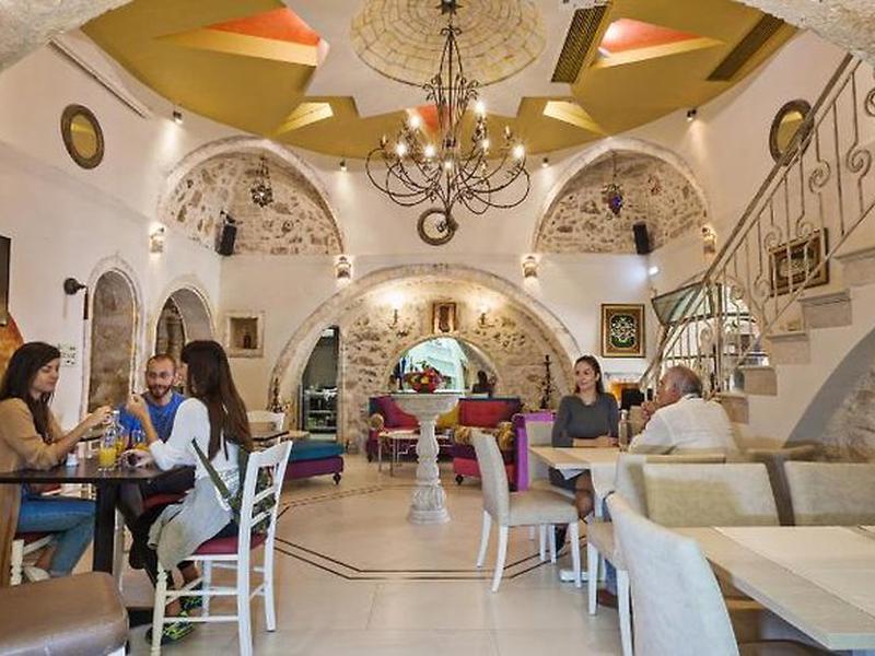 54A2EF9D726BDCC52331D1C9976E30B3