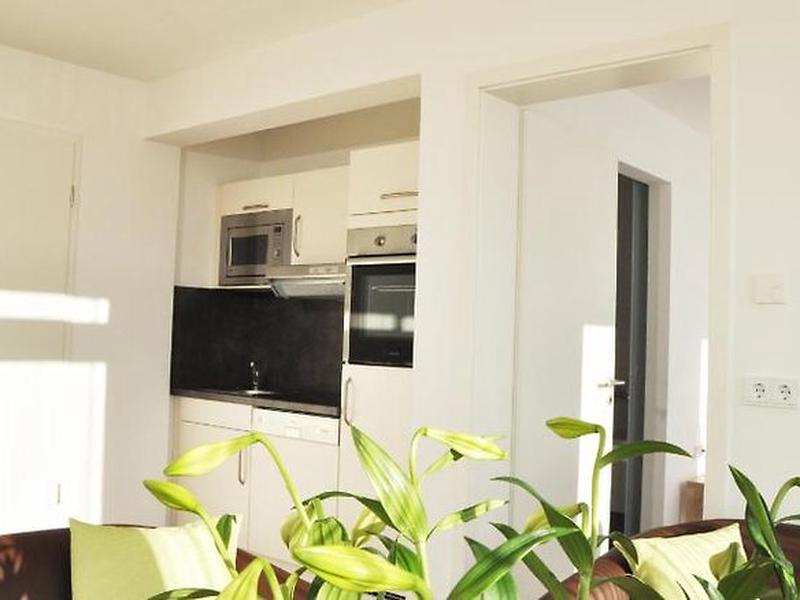 820E4E0C2B94FF4D050AC813D8094B53