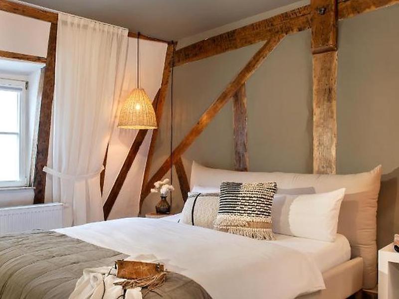 F331BBBA669E39A7251EC12C570DB155