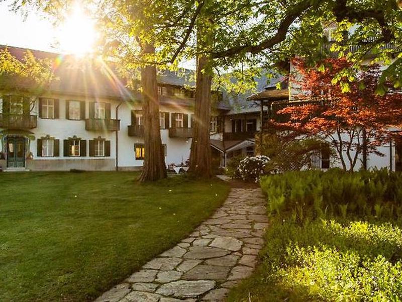 FCCF4A0BCB18A779A30494A39ECD79DE