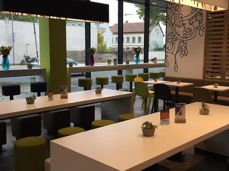 EE92BCADA419AC4174FD095F2B18AA7B