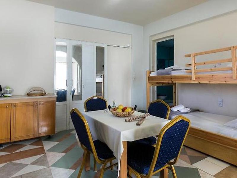 8F8420C42B3961408D41DF7087B3A844