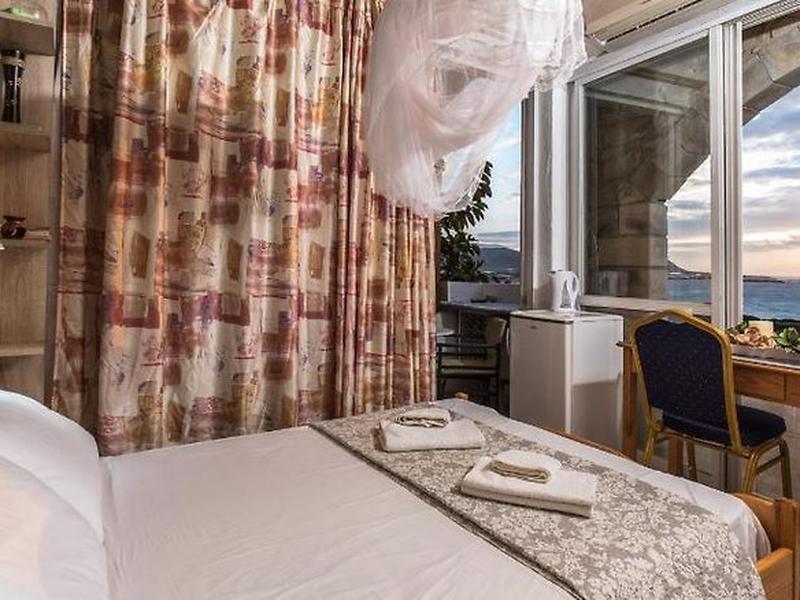 12495985B39F85750E5D84F879251575