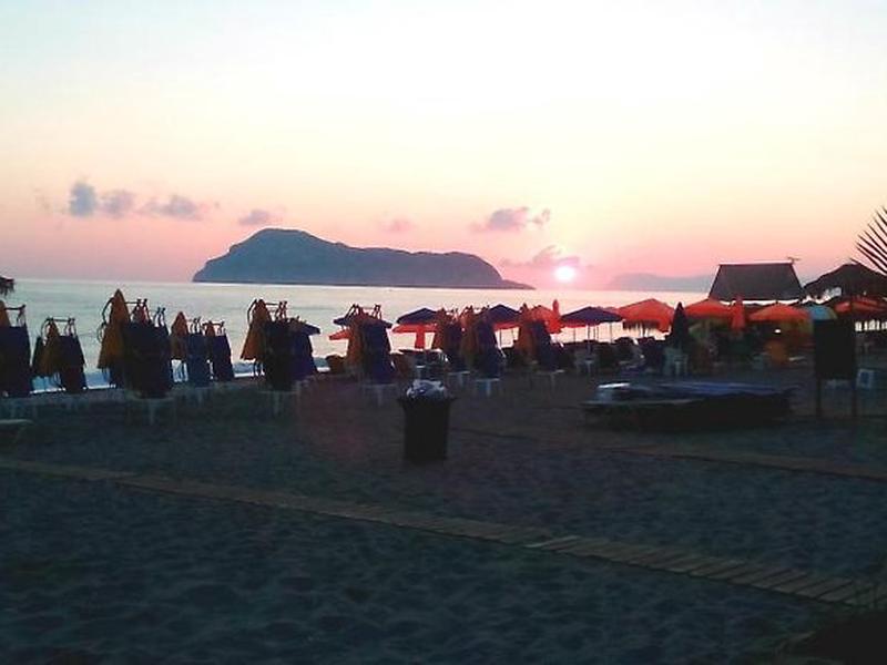 626922894FC21A42BF605878C84F8D25