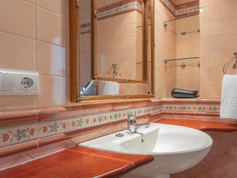 29AE26458005C71BB9F09AEB6ABE9E7D