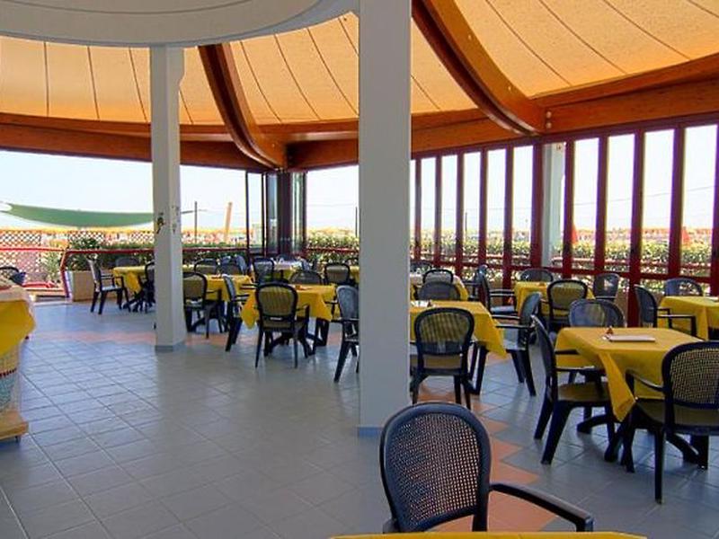 5EE961610CD2768AD652E519686B0FB6