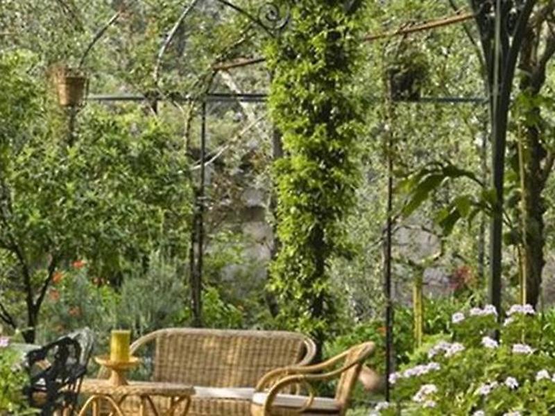 EE366E958703890D7D6D60C09DD80F23