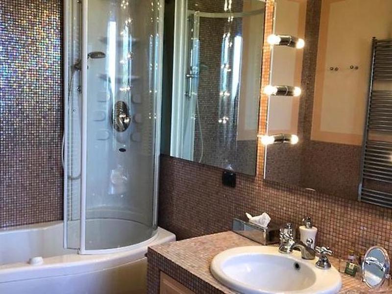 B435A97A1637AF61B6C80E3046452C7B