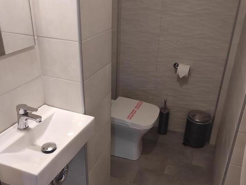 6D7D8FA17A0EFE97D8BB21FC346D77AE